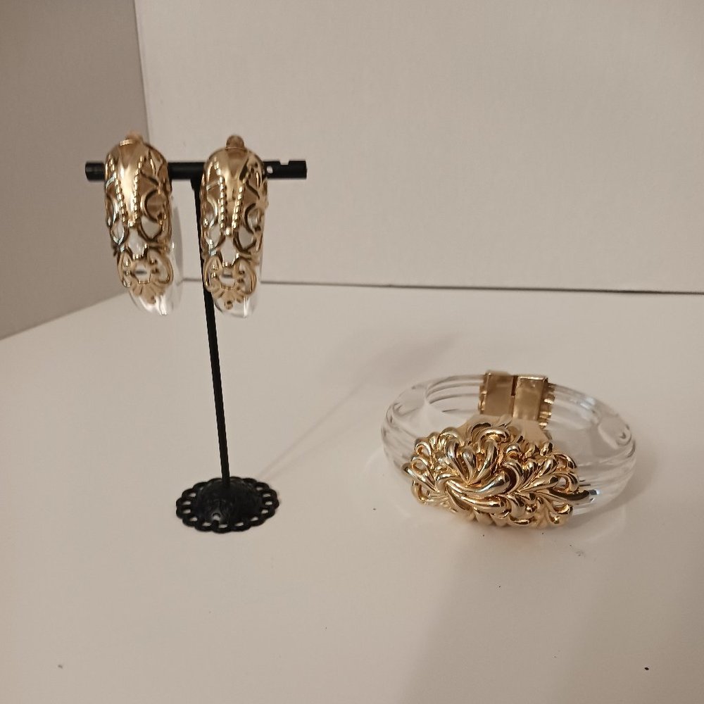 Bracelet and Earrings